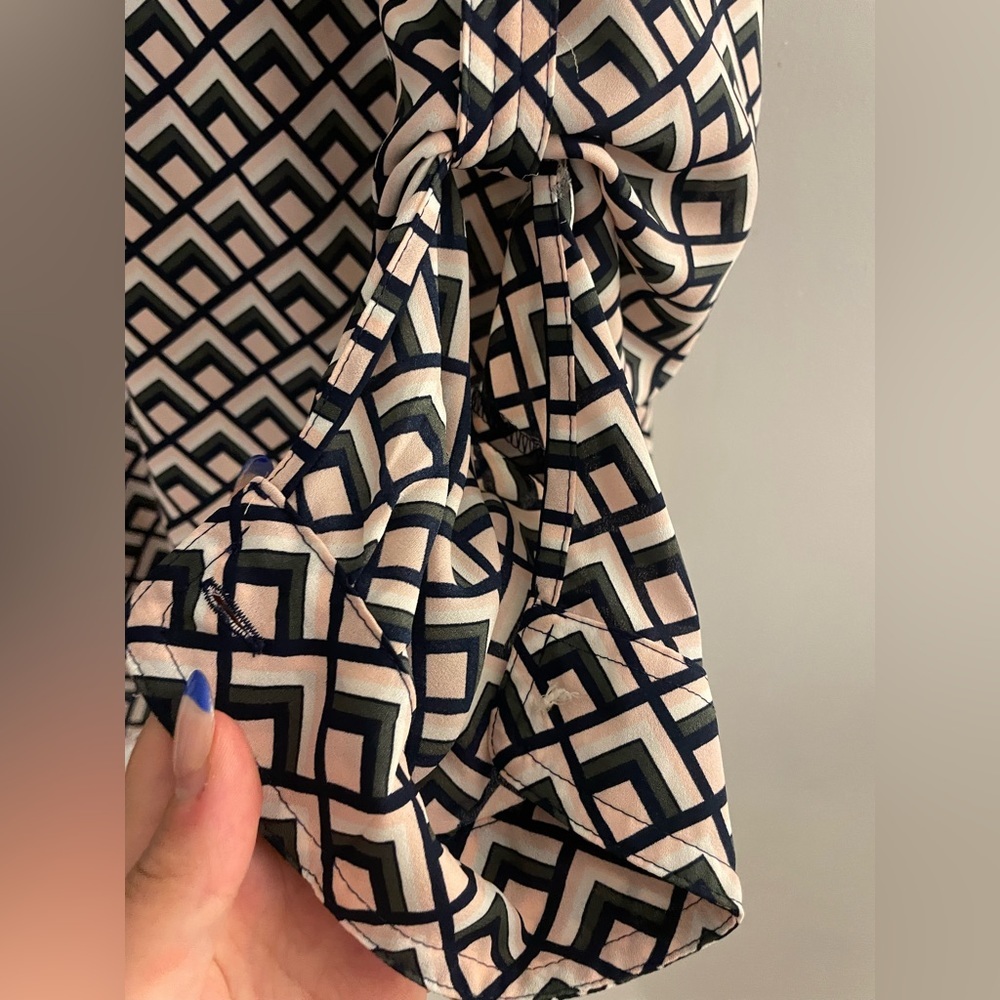 Women's Button Light Weight LOFT blouse - Picture 5 of 6